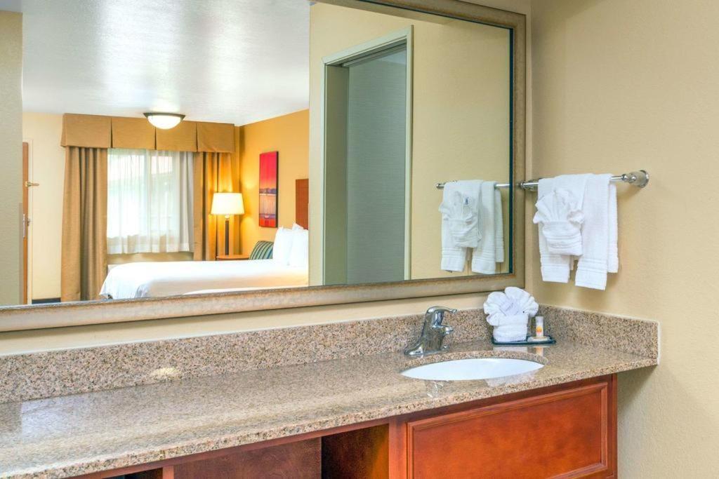 Independence 47 Hotel Скоттсдейл Экстерьер фото
